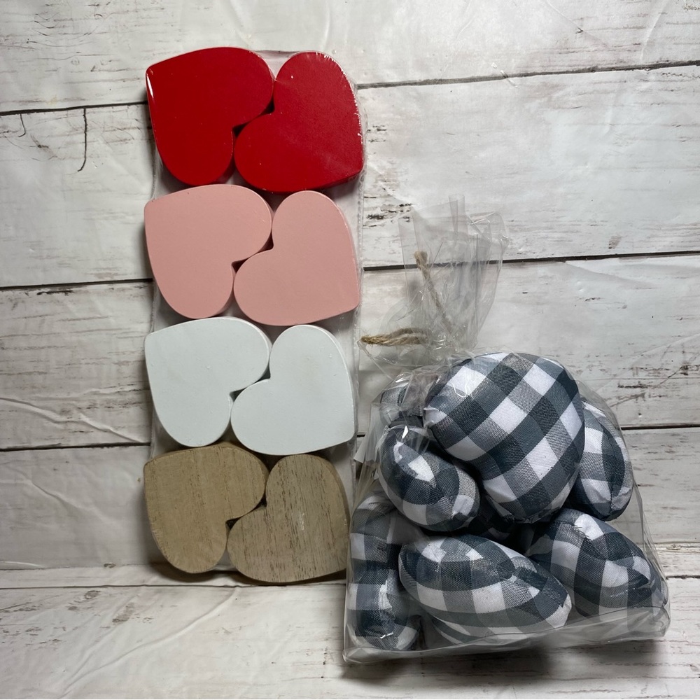 Valentine tiered tray decor